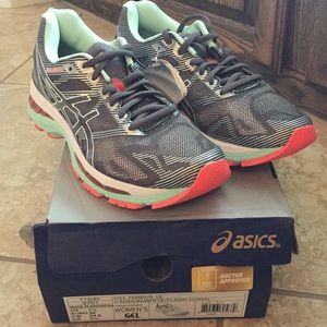 ASICS Women’s Gel-Nimbus 19